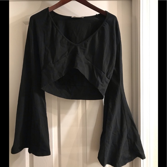 Rebdolls Tops - Rebdolls V neck crop top with bell sleeves BLACK